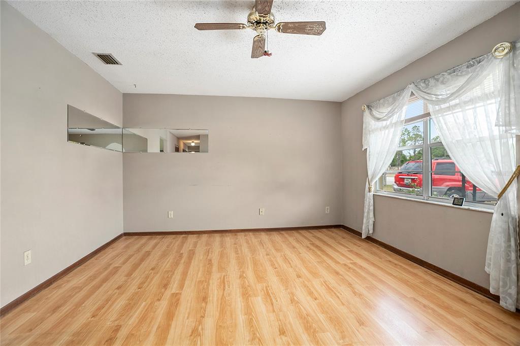 441 East Kicklighter Road Lake Helen, FL 32744 - Photo 4 of 25 Gallery Image 4