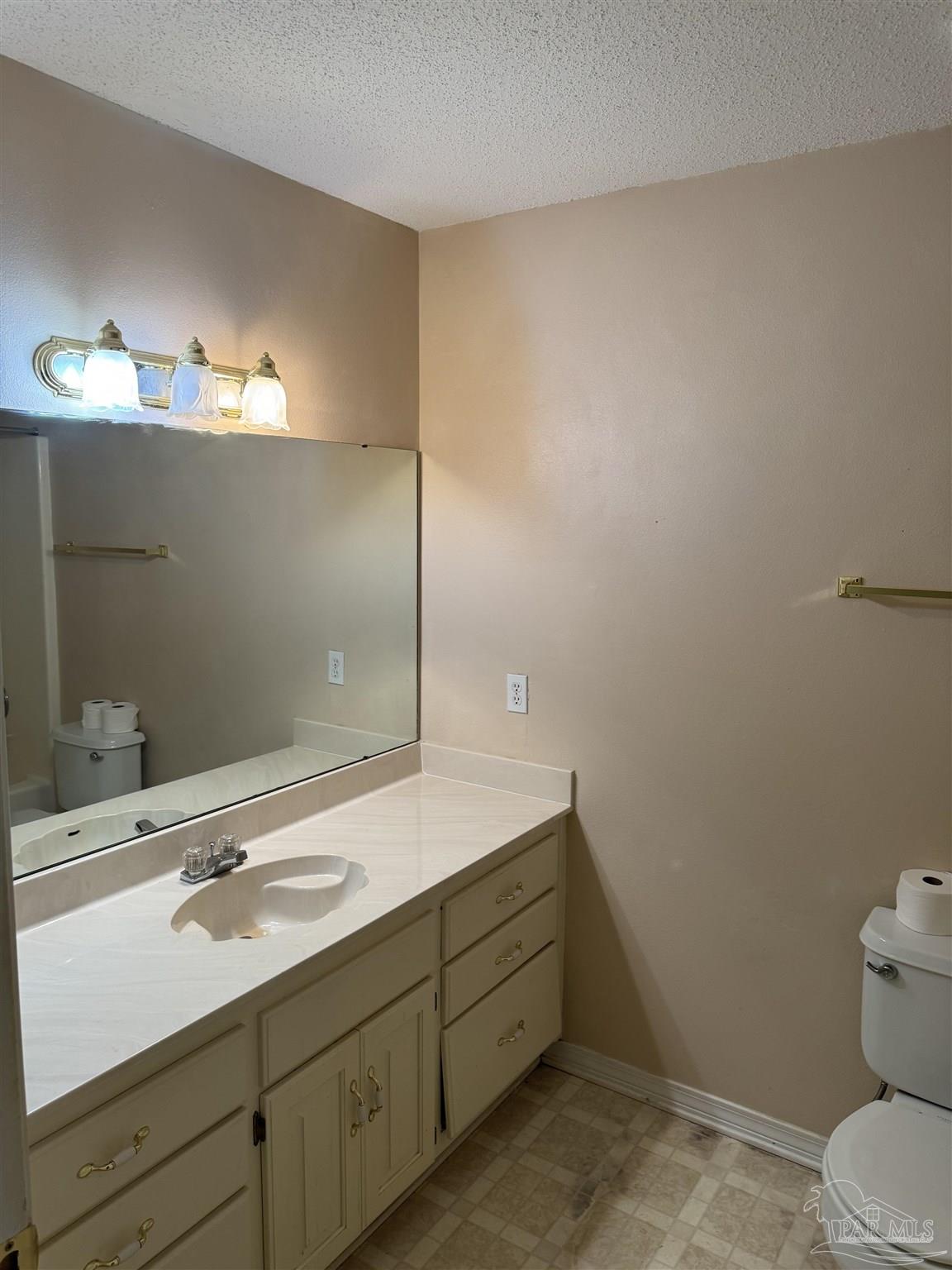 1124 Jacks Branch Road Cantonment, FL 32533 - Photo 16 of 28