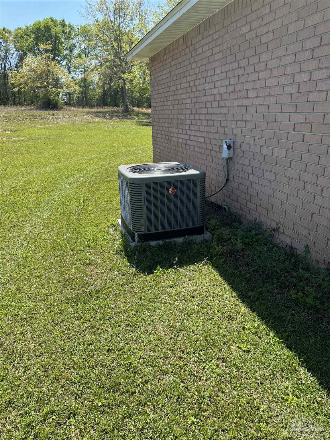 1124 Jacks Branch Road Cantonment, FL 32533 - Photo 6 of 28