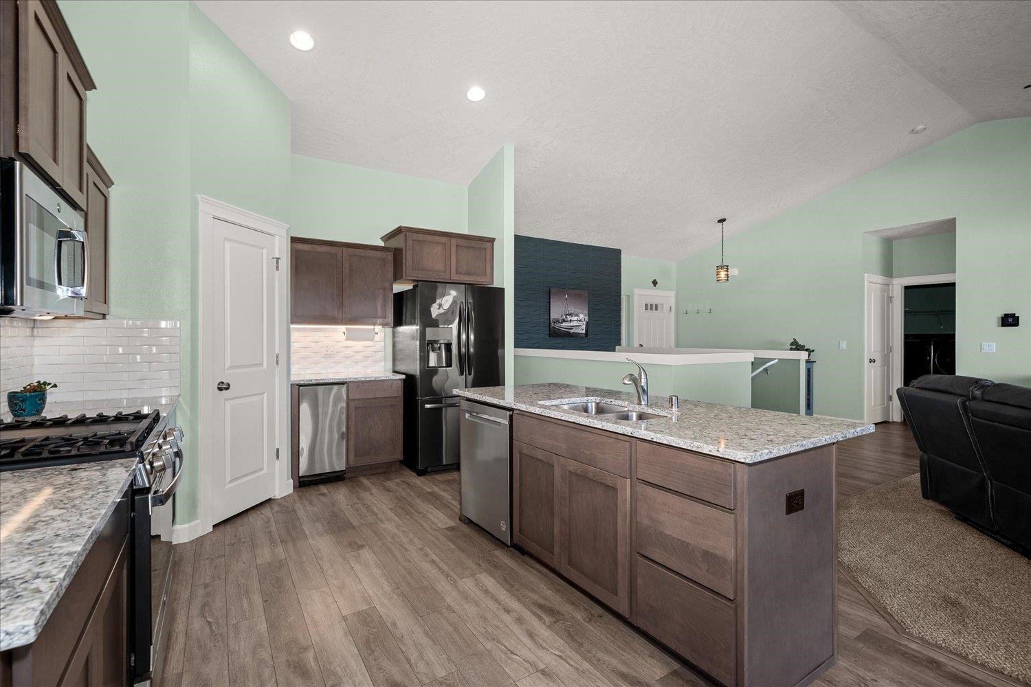 2706 West Howesdale Road Spokane, WA 99208 - Photo 17 of 50