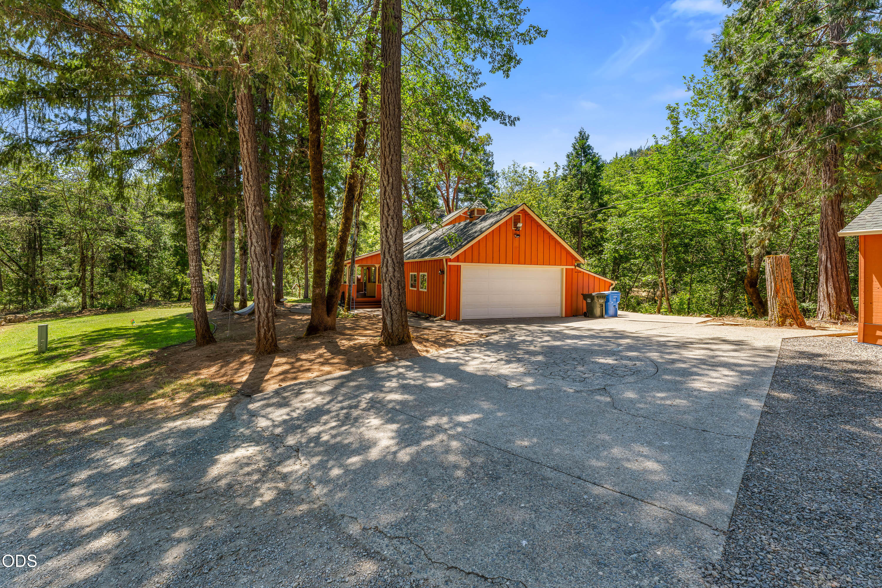 6907 Bear Branch Road Rogue River, OR 97537 - Photo 25 of 38