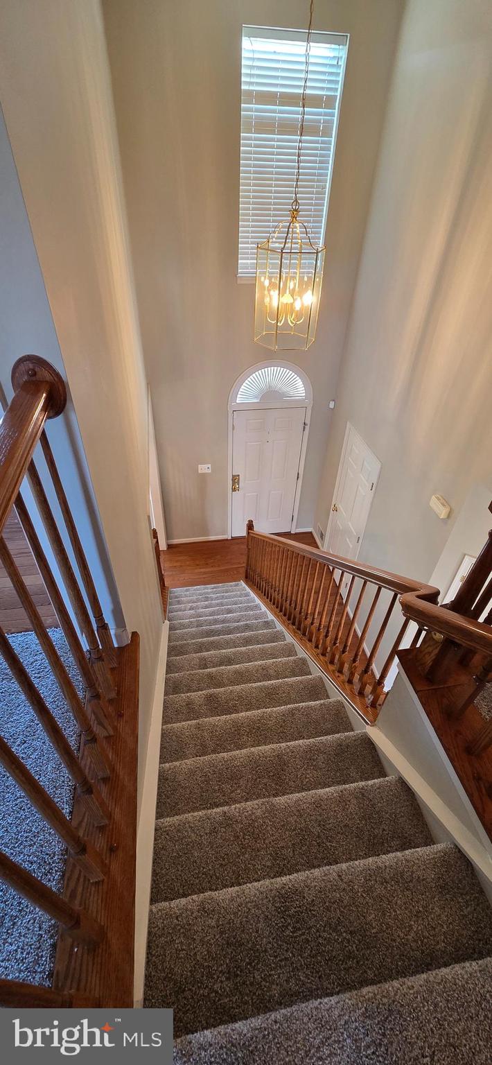 25366 Vacation Place Aldie, VA 20105 - Photo 14 of 51 a bedroom with a bed and a window