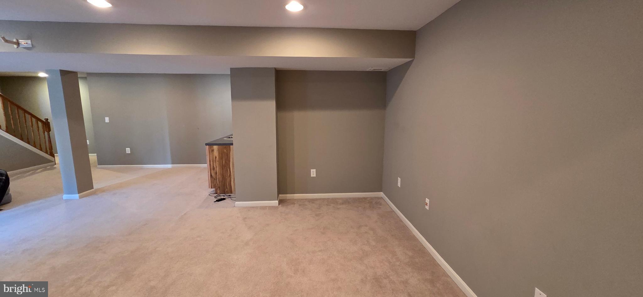 25366 Vacation Place Aldie, VA 20105 - Photo 44 of 51 a view of a livingroom with wooden floor