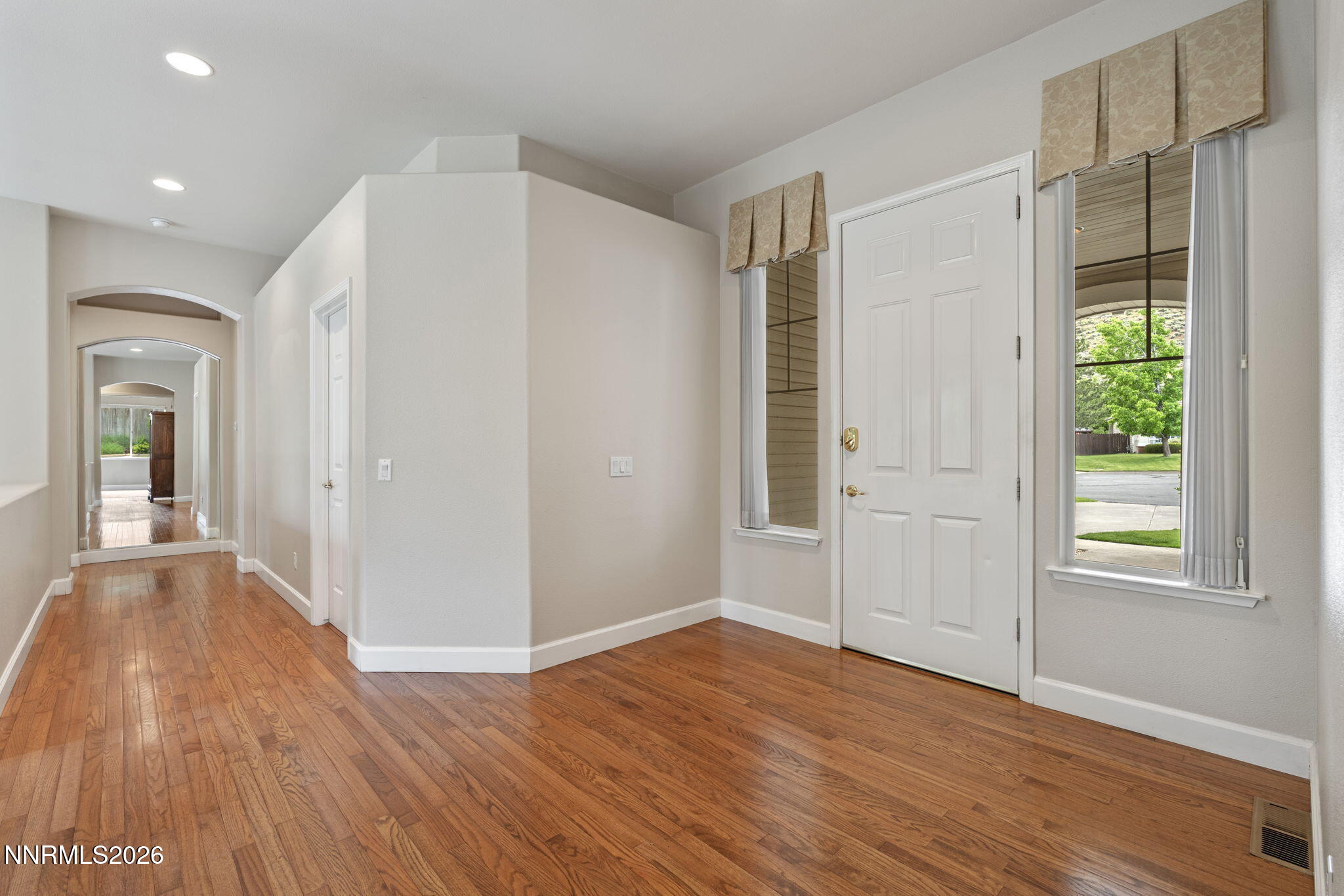 2048 St George Way Carson City, NV 89703 - Photo 7 of 47 11-web-or-mls-DSC09957
