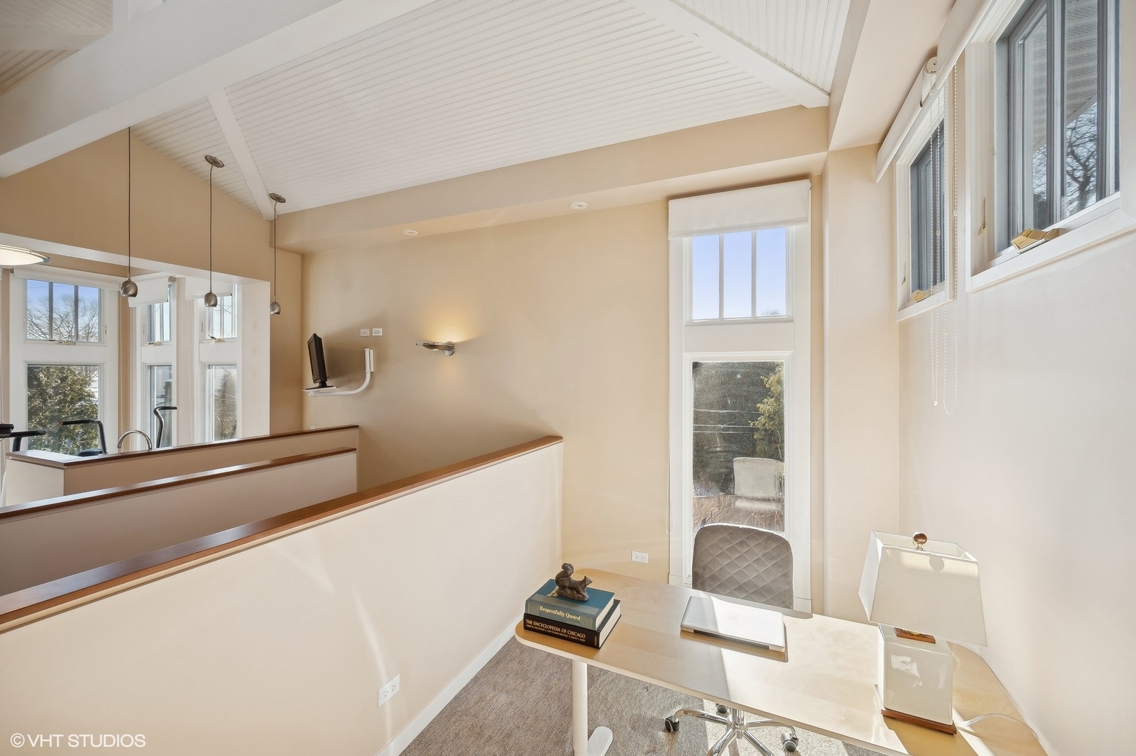 718 Chilton Lane Wilmette, IL 60091 - Photo 31 of 48 a hallway with windows and stairs