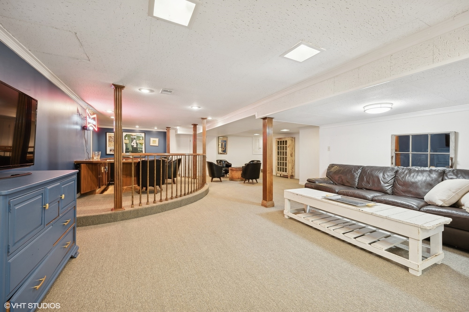 718 Chilton Lane Wilmette, IL 60091 - Photo 40 of 48 a living room with furniture and a flat screen tv
