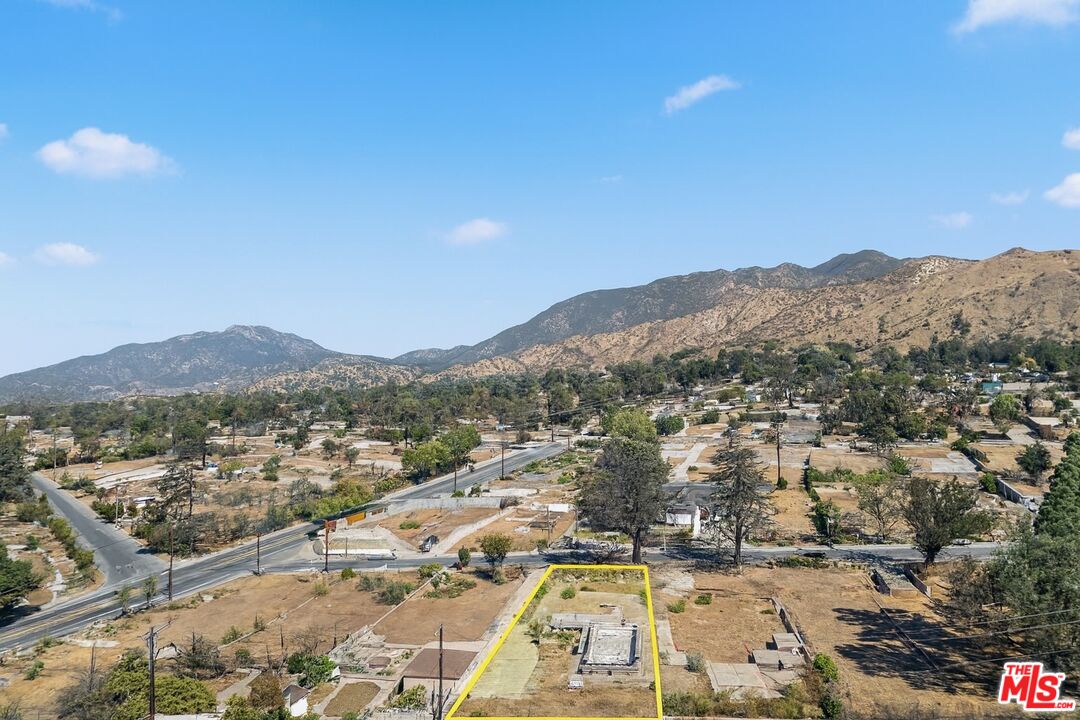 930 Athens Street Altadena, CA 91001 - Photo 9 of 12 a view of a city