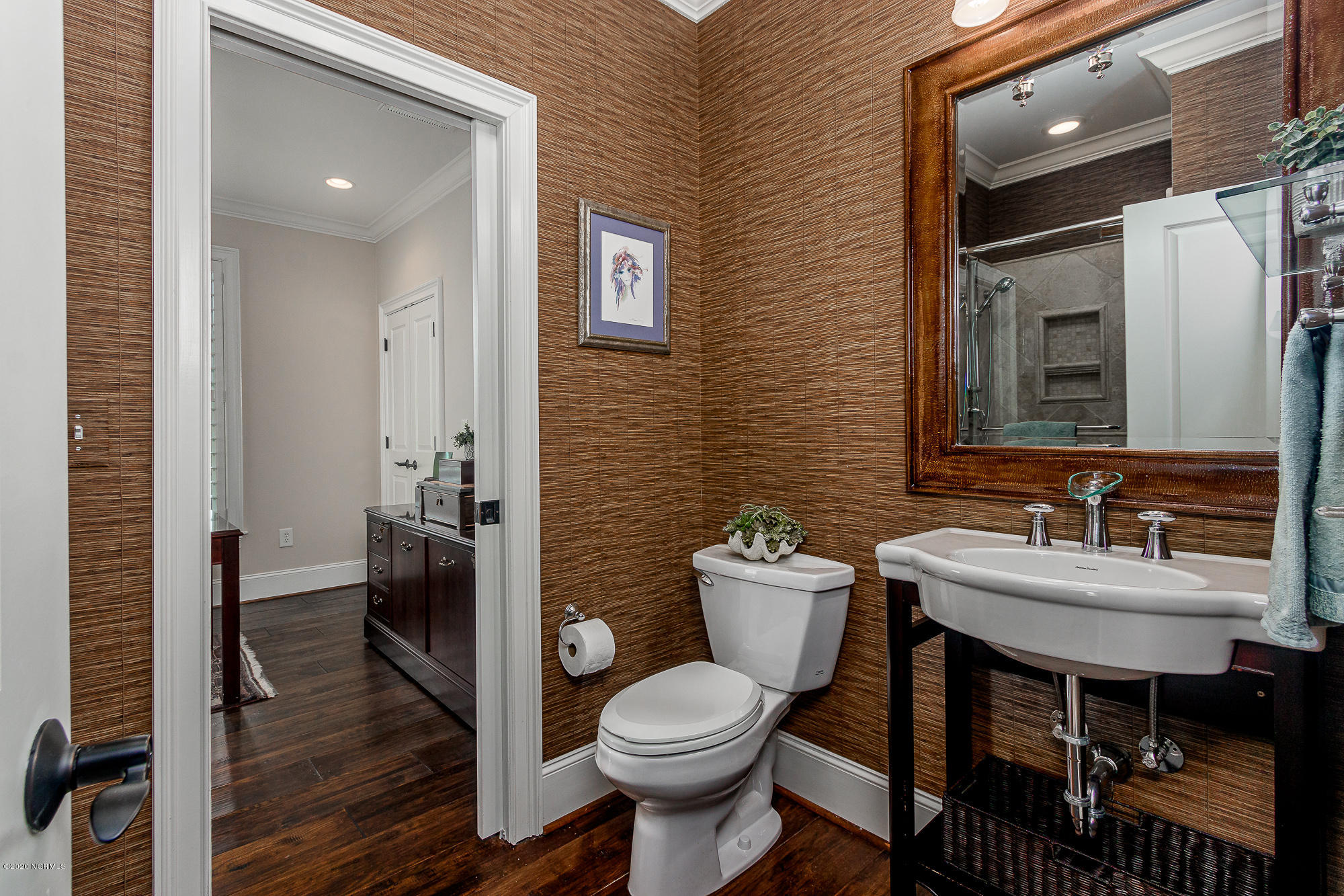 2680 Lennoxville Road Beaufort, NC 28516 - Photo 23 of 61 En suite full bathroom