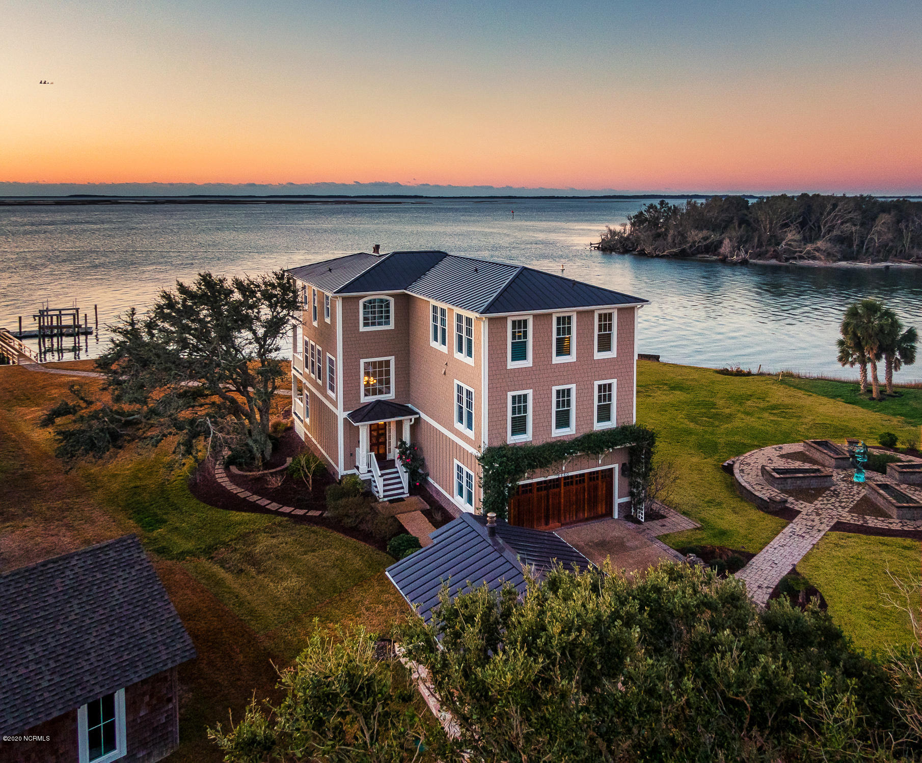 2680 Lennoxville Road Beaufort, NC 28516 - Photo 3 of 61 Magnificent home on Taylor's Creek
