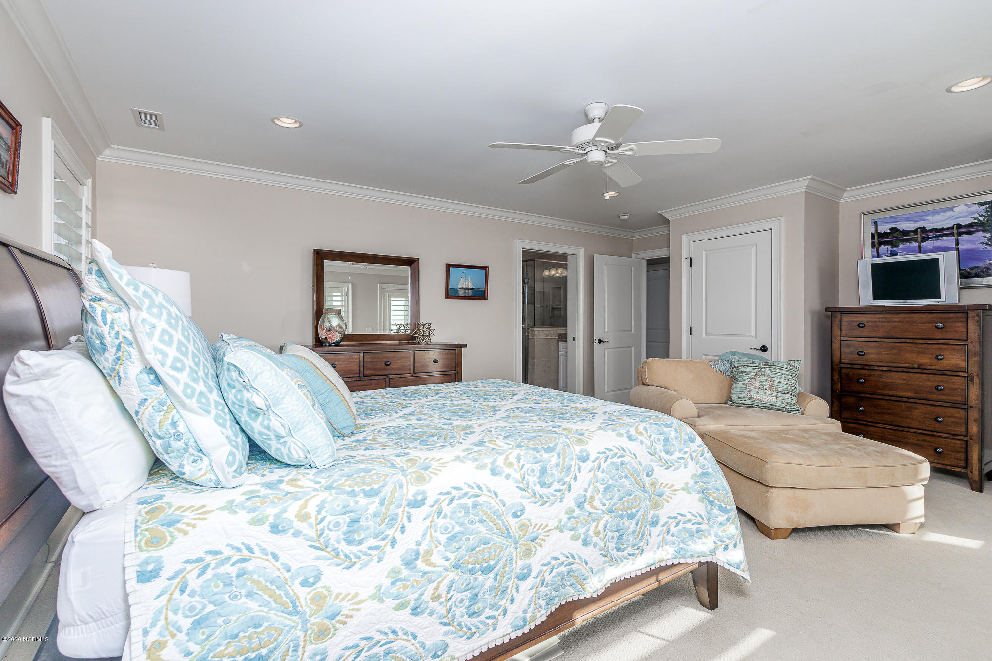 2680 Lennoxville Road Beaufort, NC 28516 - Photo 38 of 61 Guest bedroom 4 suite on ground level