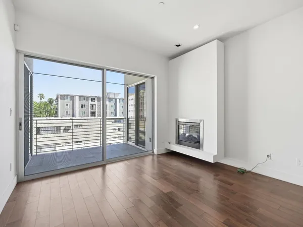 $3,400 | 6735 Yucca Street, Unit 406, Los Angeles, CA 90028