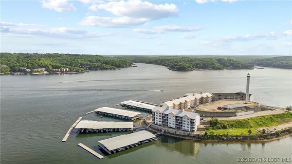 $269,000 | 60 Knox Road, Unit Z204, Rocky Mount, MO 65072