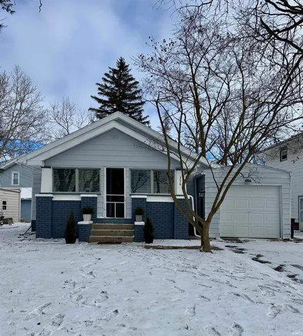 $159,900 | 356 South Cornell Circle, Fort Wayne, IN 46807