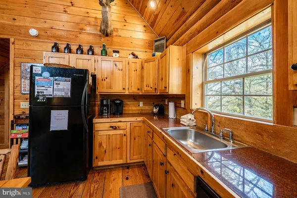 $595,000 | 55 Village Drive, Unit 5, Oakland, MD 21550