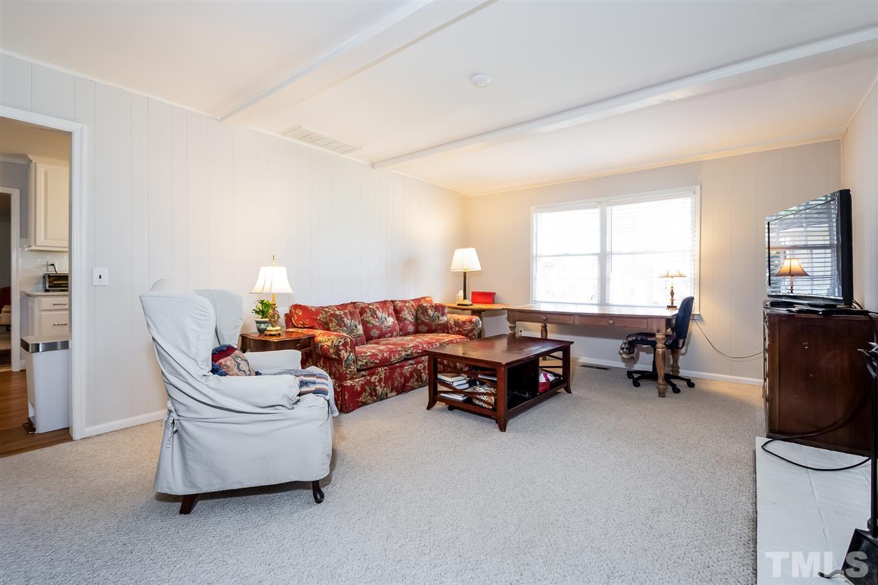 5908 Caledonia Street Raleigh, NC 27609 - Photo 11 of 25 Gallery Image 11