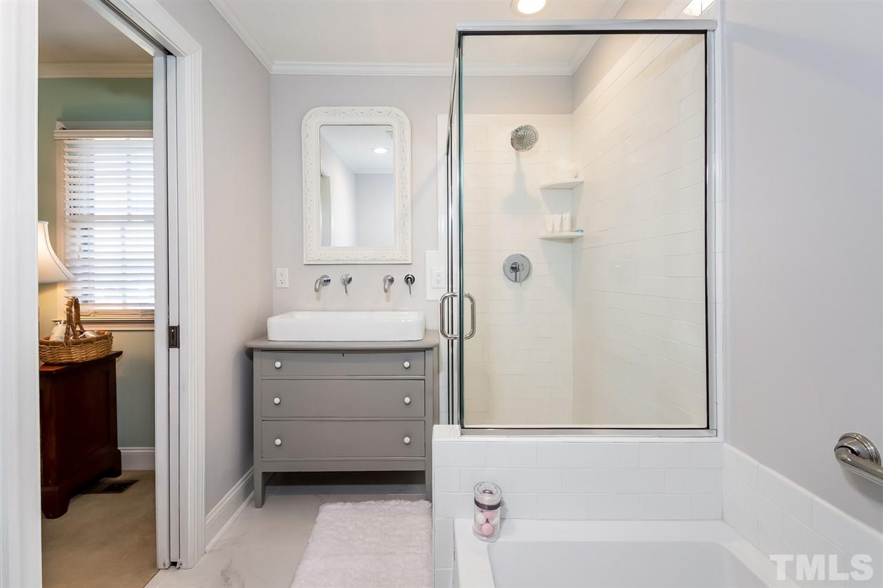 5908 Caledonia Street Raleigh, NC 27609 - Photo 18 of 25 Gallery Image 18
