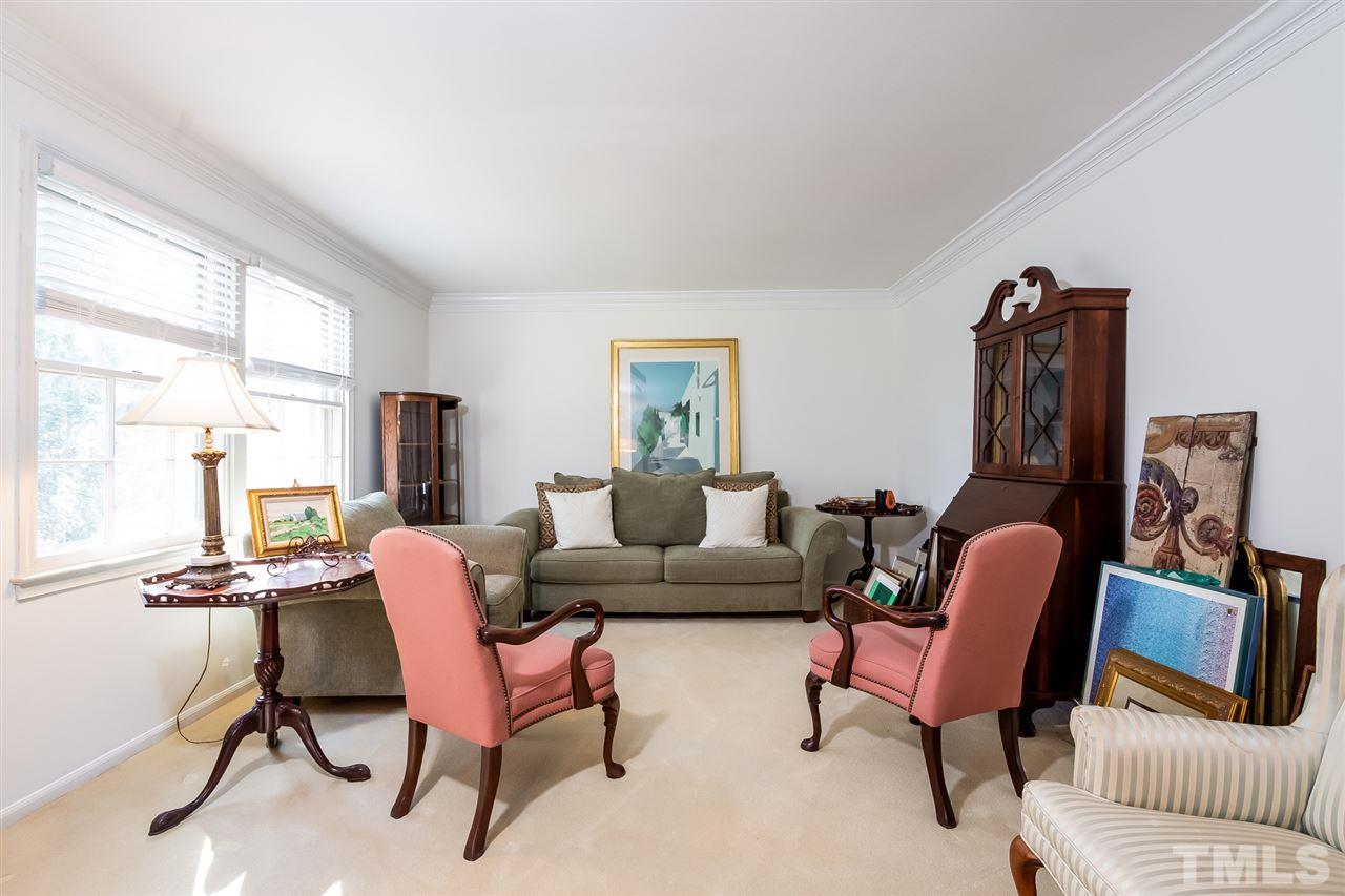 5908 Caledonia Street Raleigh, NC 27609 - Photo 6 of 25 Gallery Image 6