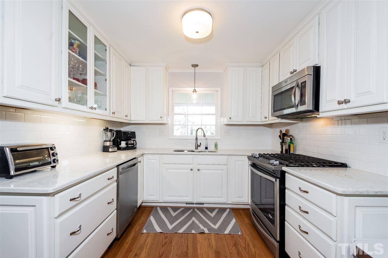 5908 Caledonia Street Raleigh, NC 27609 - Photo 9 of 25 Gallery Image 9