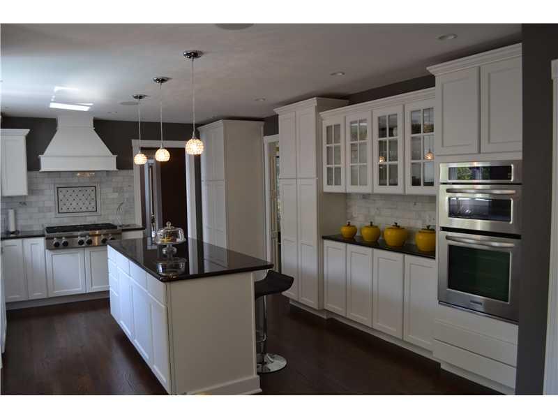 10803 Cedar Ridge Lane Indianapolis, IN 46278 - Photo 3 of 24 Gallery Image 3