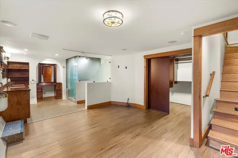 $1,850,000 | 720 North La Fayette Park Place, Los Angeles, CA 90026