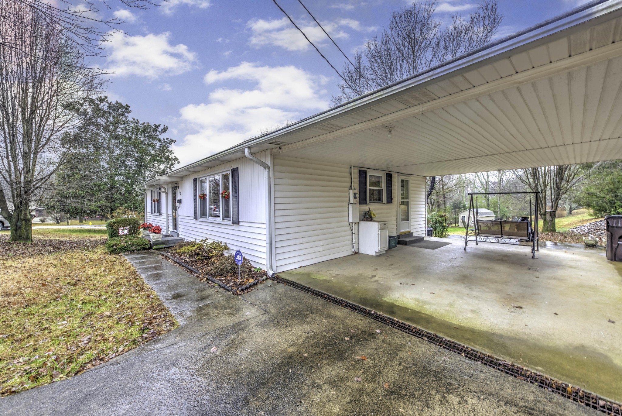 112 South Seneca Road Oak Ridge, TN 37830 - Photo 2 of 20 a view of a house with a patio and a yard