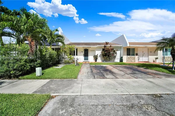 $3,250 | 4260 Southwest 68th Court, Miami, FL 33155