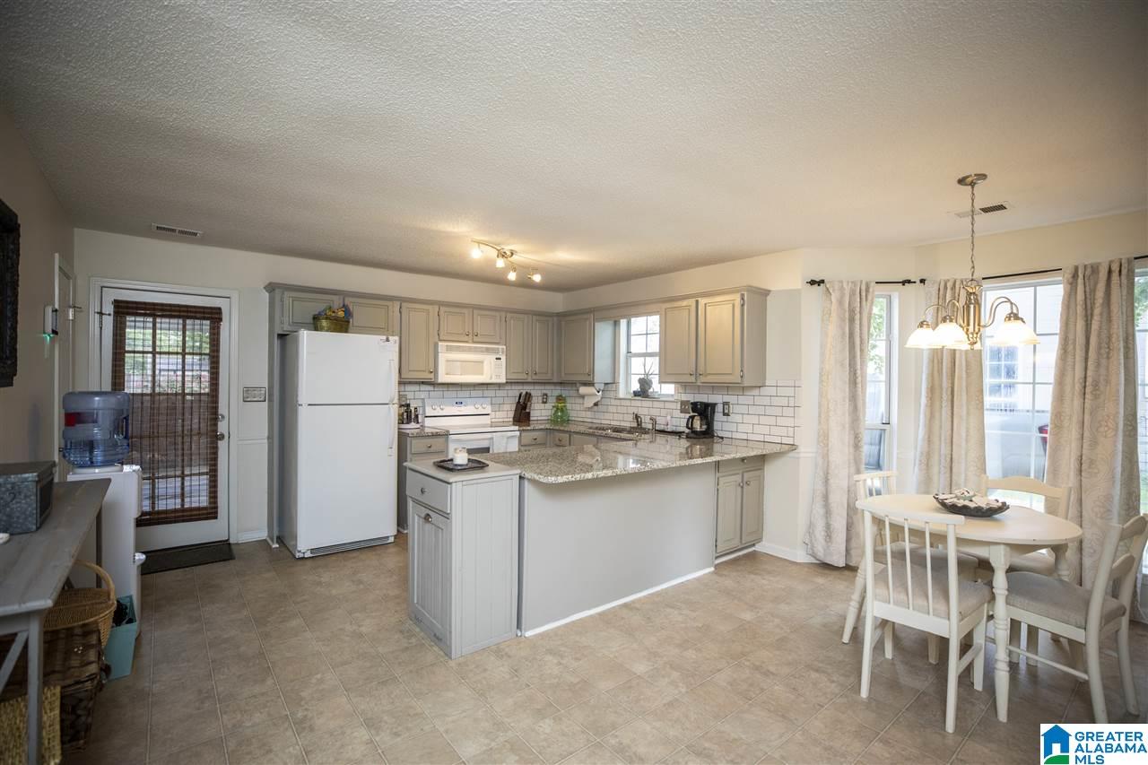 211 Jasmine Drive Alabaster, AL 35007 - Photo 13 of 34