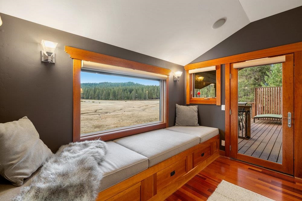 11422 Bennett Flat Road Truckee, CA 96161 - Photo 12 of 28 Gallery Image 12