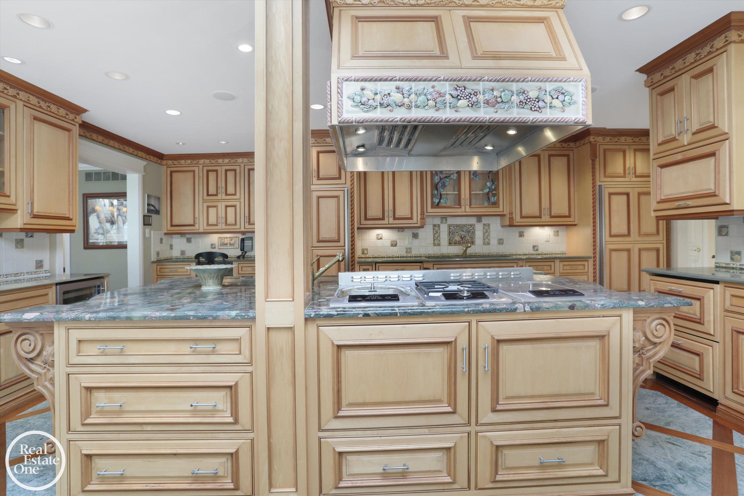 583 Lake Shore Road Grosse Pointe Shores, MI 48236 - Photo 31 of 92