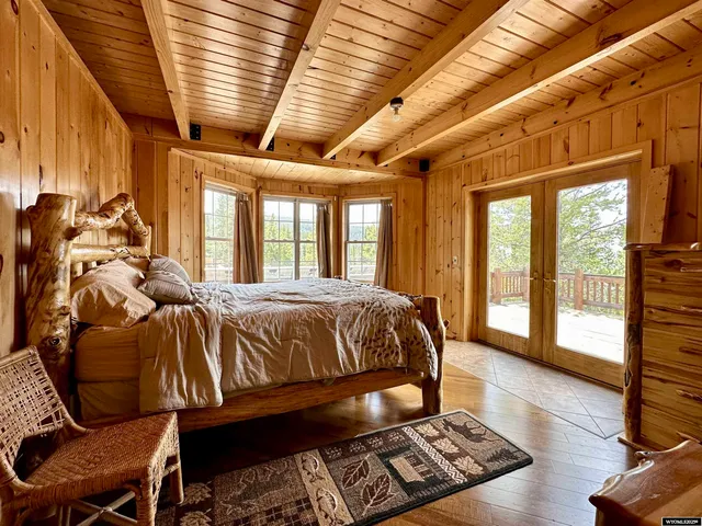 $1,399,000 | 70 Ms208 Highway, Encampment, WY 82325