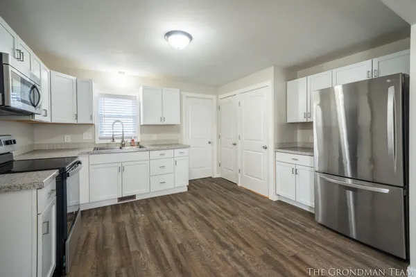 $235,000 | 113 North Prospect Street, Belding, MI 48809
