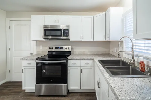 $235,000 | 113 North Prospect Street, Belding, MI 48809