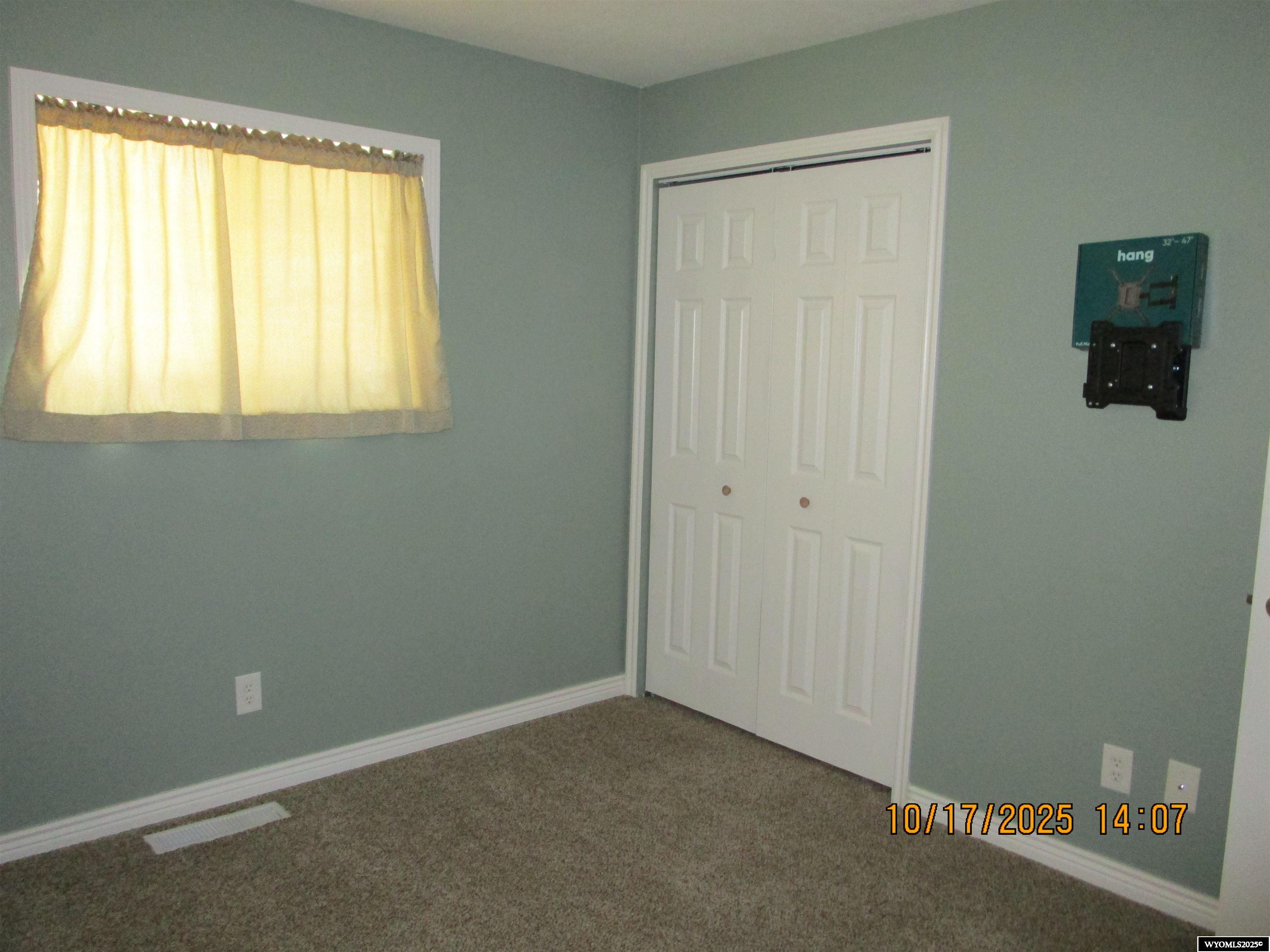 645 Easy Street Green River, WY 82935 - Photo 19 of 49