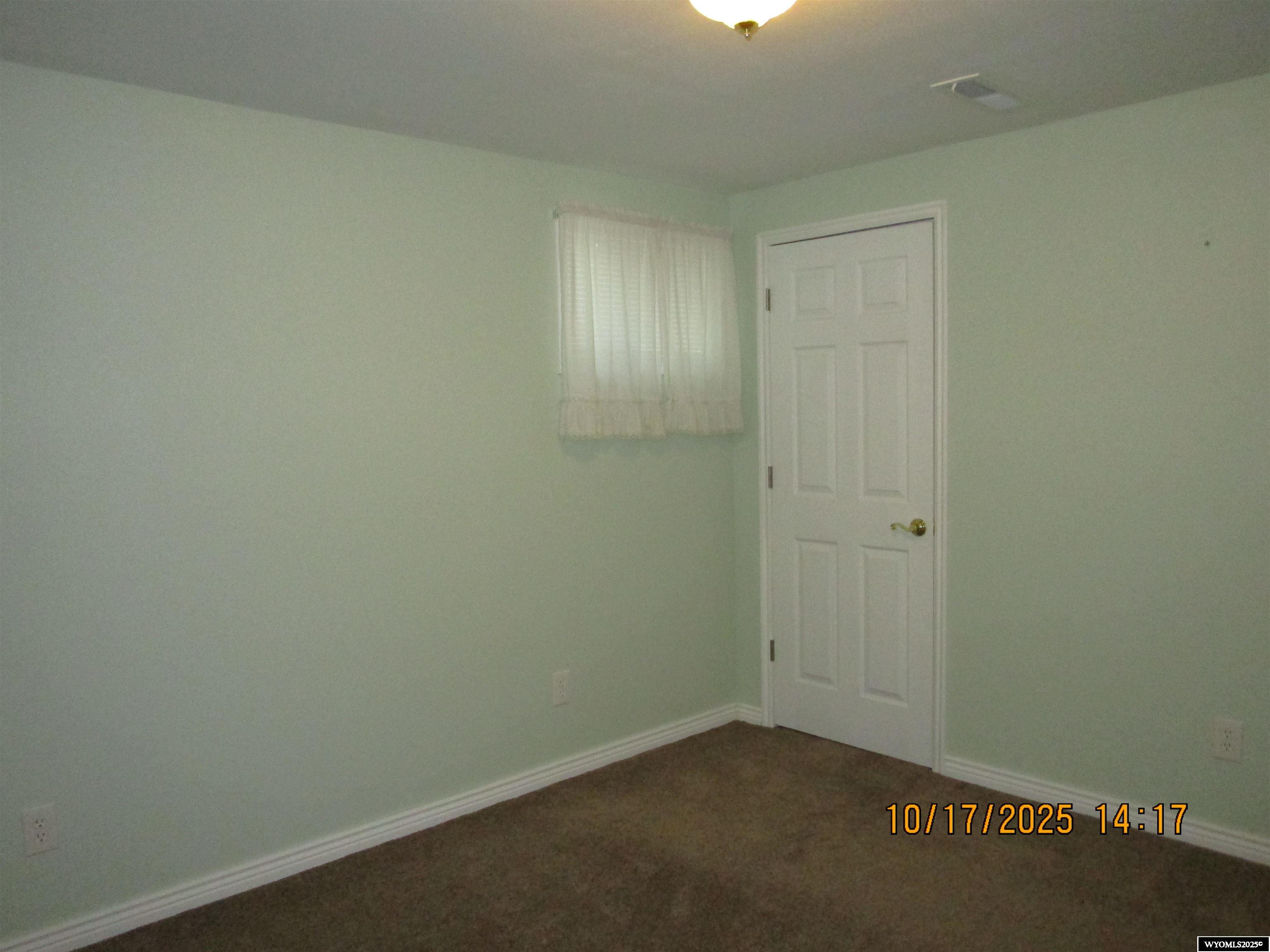 645 Easy Street Green River, WY 82935 - Photo 22 of 49