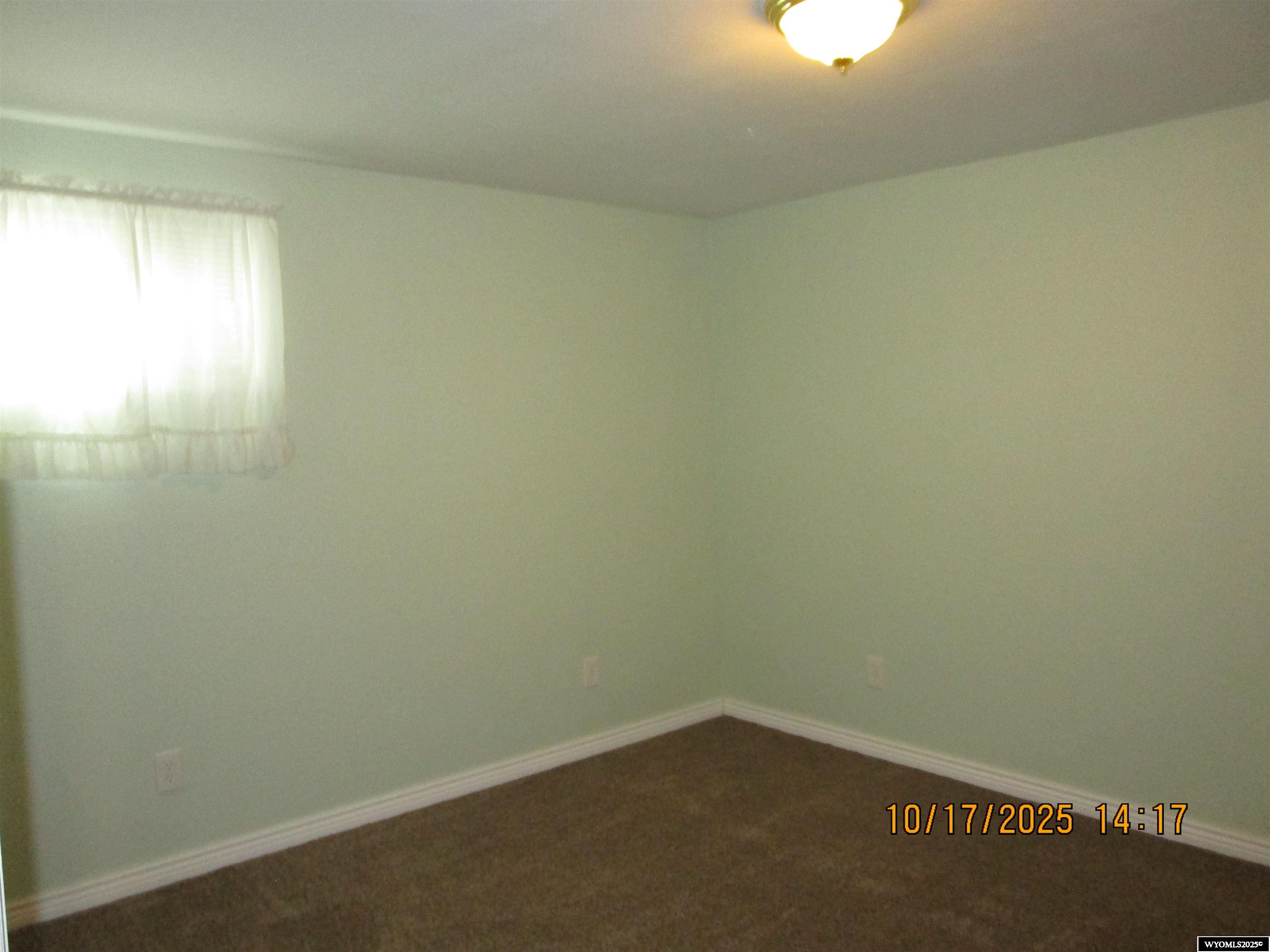 645 Easy Street Green River, WY 82935 - Photo 23 of 49