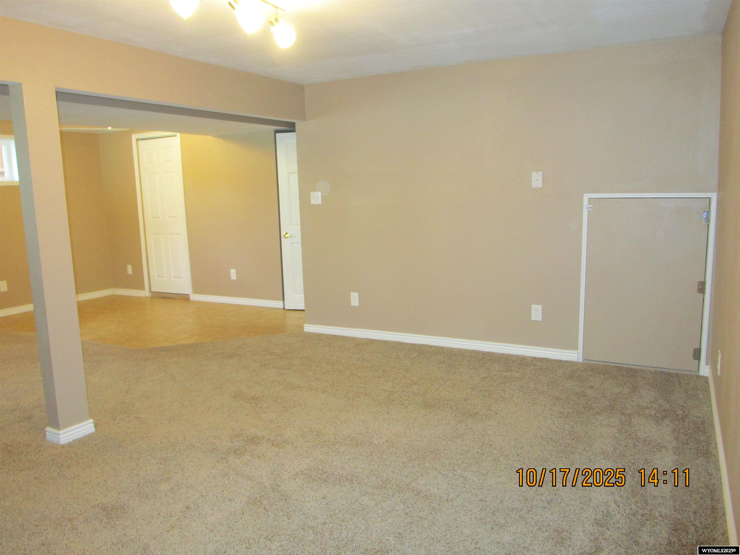 645 Easy Street Green River, WY 82935 - Photo 24 of 49