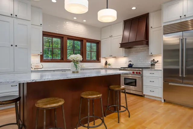 $1,390,000 | 1511 South Lake Drive, Shell Lake, WI 54871