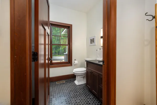 $1,390,000 | 1511 South Lake Drive, Shell Lake, WI 54871
