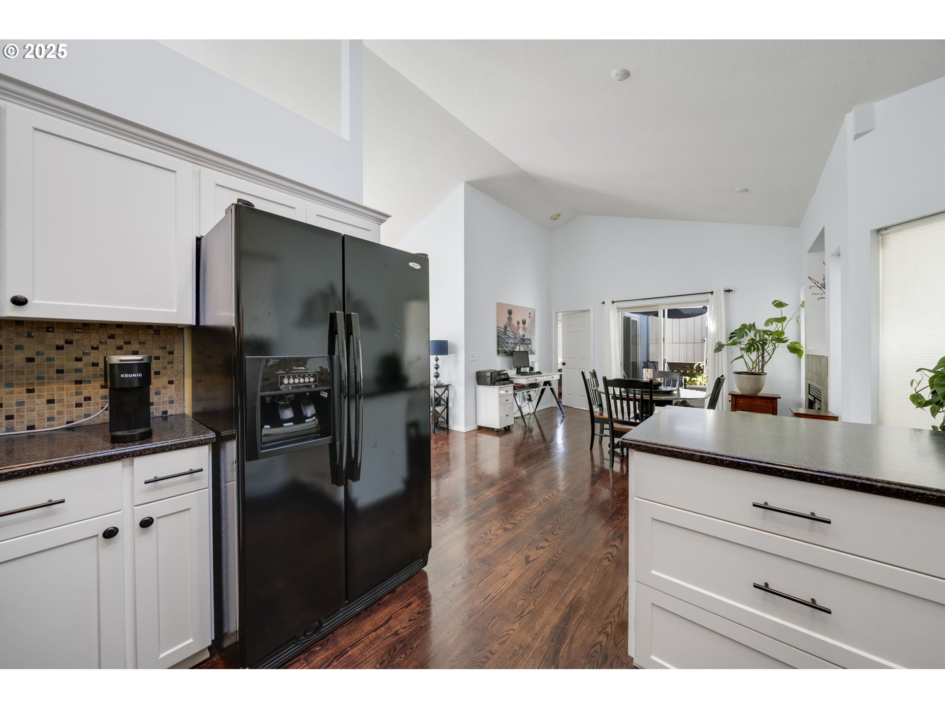 719 Northeast Dallas Street Camas, WA 98607 - Photo 15 of 47 Kitchen