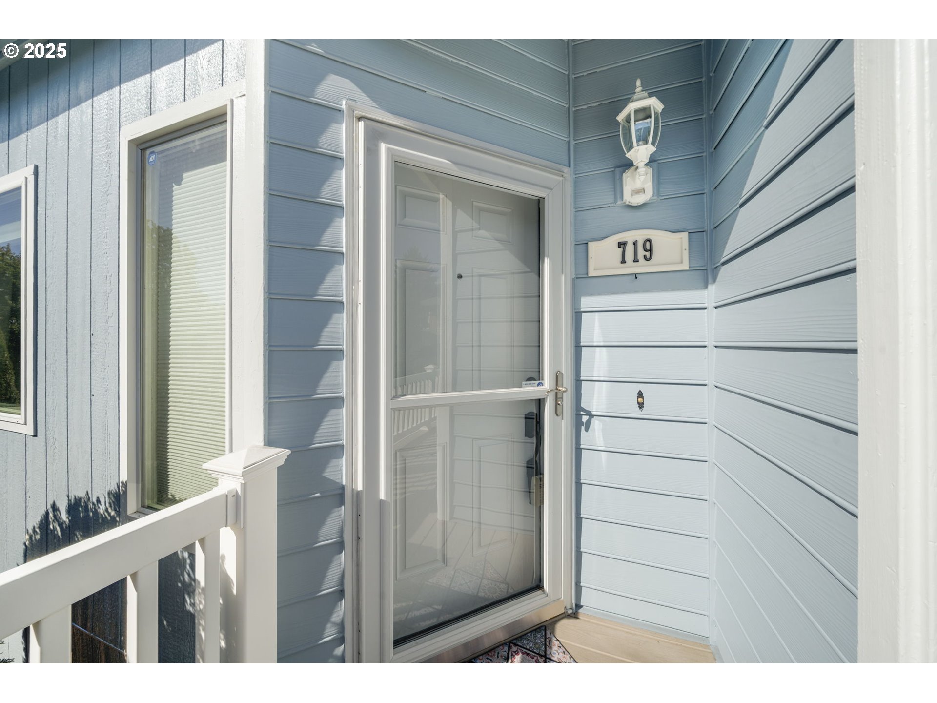 719 Northeast Dallas Street Camas, WA 98607 - Photo 5 of 47