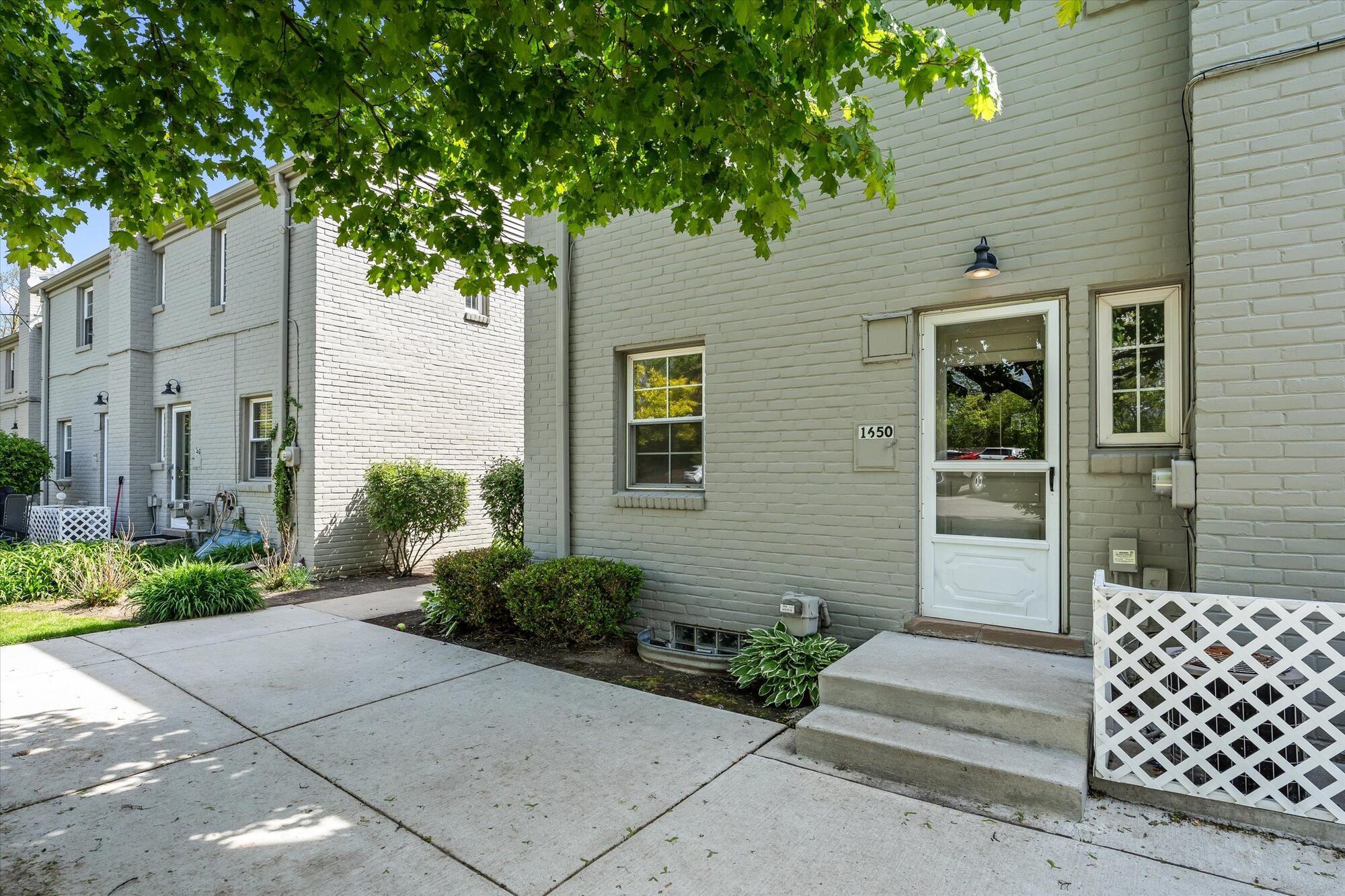1650 Graefield Road Birmingham, MI 48009 - Photo 22 of 23 Back Entry and Patio