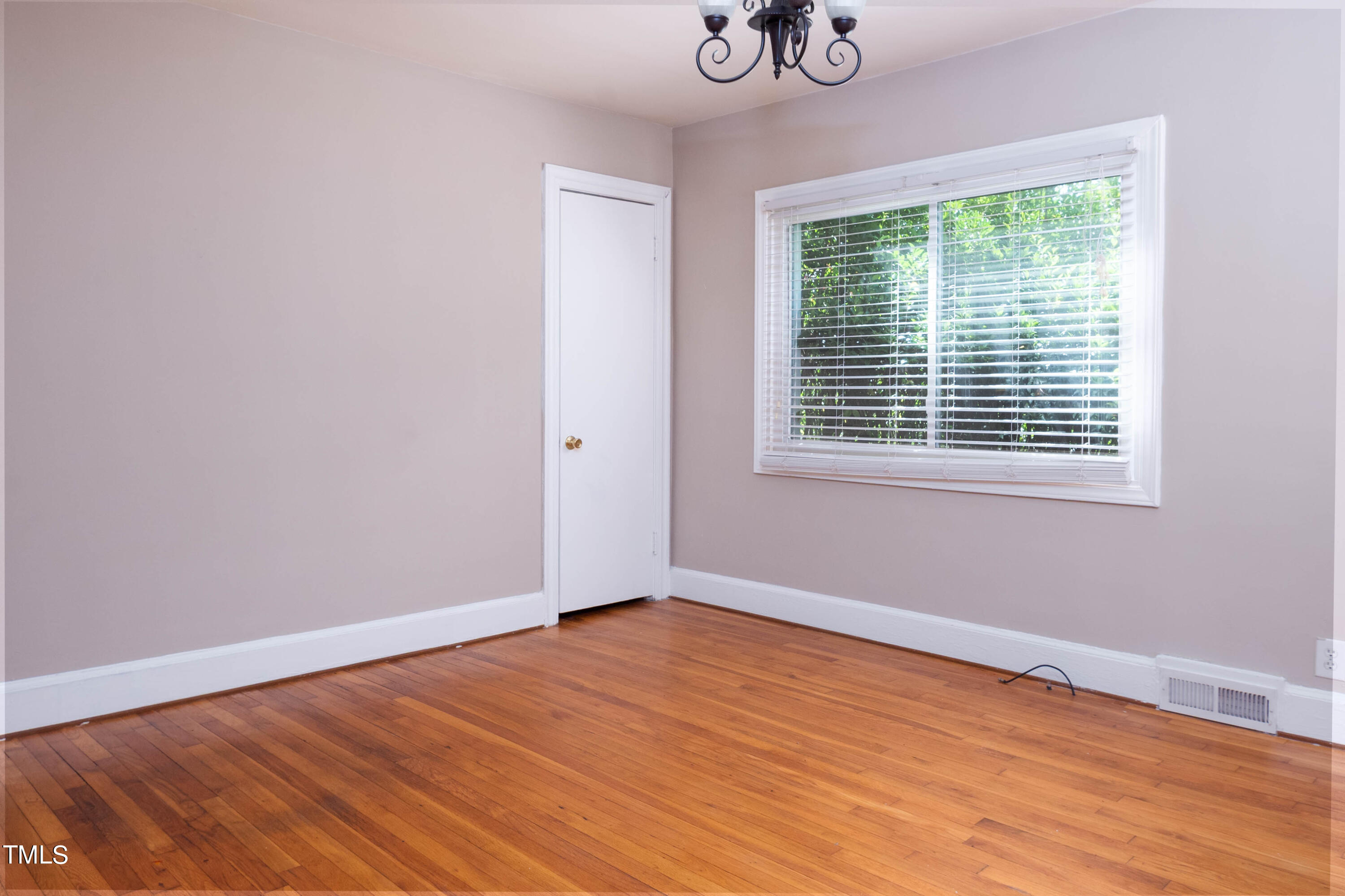 2601 North Roxboro Street Durham, NC 27704 - Photo 15 of 76 2601 N Roxboro-14