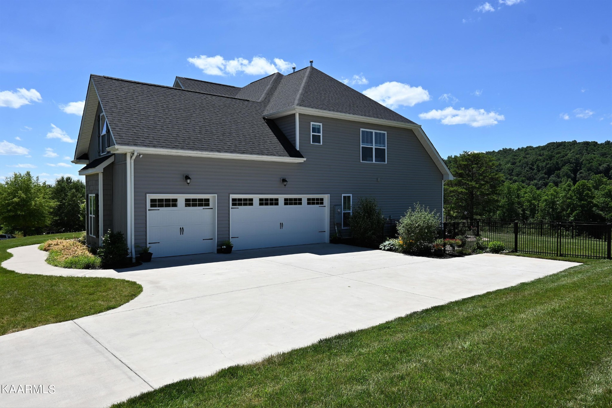 102 Pineberry West Road Oak Ridge, TN 37830 - Photo 3 of 34 Gallery Image 3