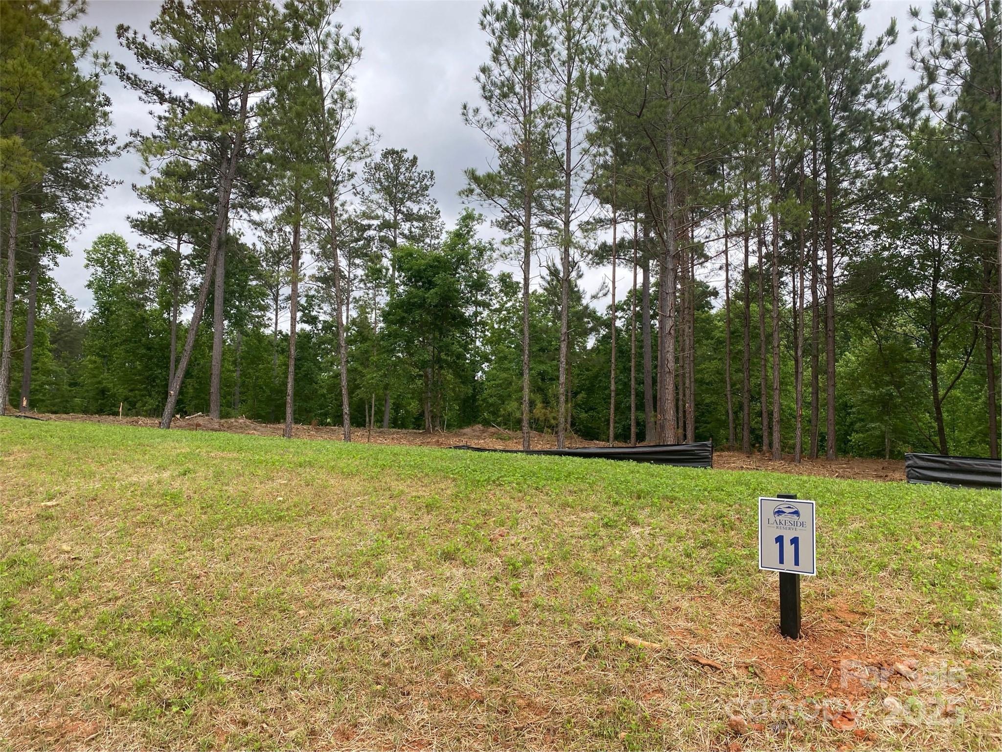 2133 Columbia Ridge Connelly Springs, NC 28612 - Photo 1 of 4 Gallery Image 1