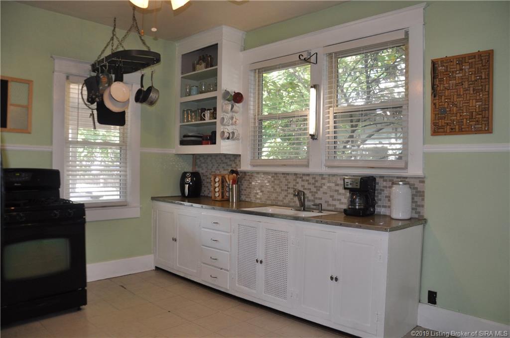 2209 East Spring Street New Albany, IN 47150 - Photo 2 of 45 Gallery Image 2