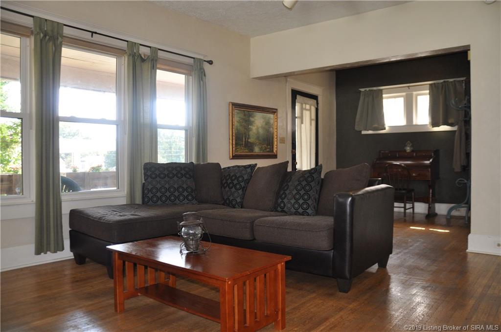 2209 East Spring Street New Albany, IN 47150 - Photo 4 of 45 Gallery Image 4