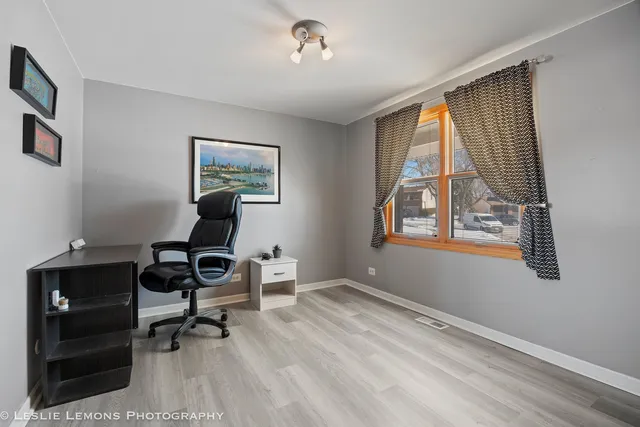 $579,900 | 1484 Hodlmair Court, Elk Grove Village, IL 60007