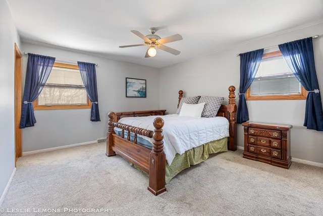 $579,900 | 1484 Hodlmair Court, Elk Grove Village, IL 60007