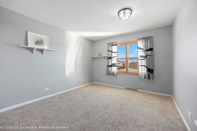 $579,900 | 1484 Hodlmair Court, Elk Grove Village, IL 60007