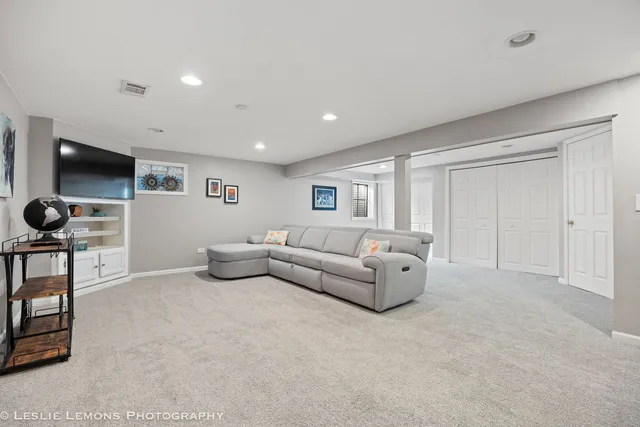 $579,900 | 1484 Hodlmair Court, Elk Grove Village, IL 60007